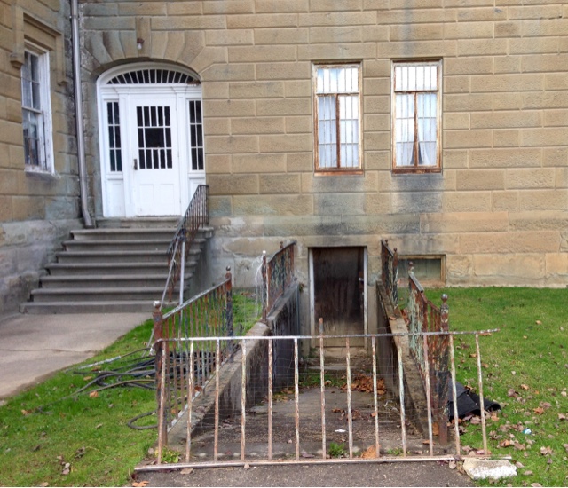 blogger-image--1906831028